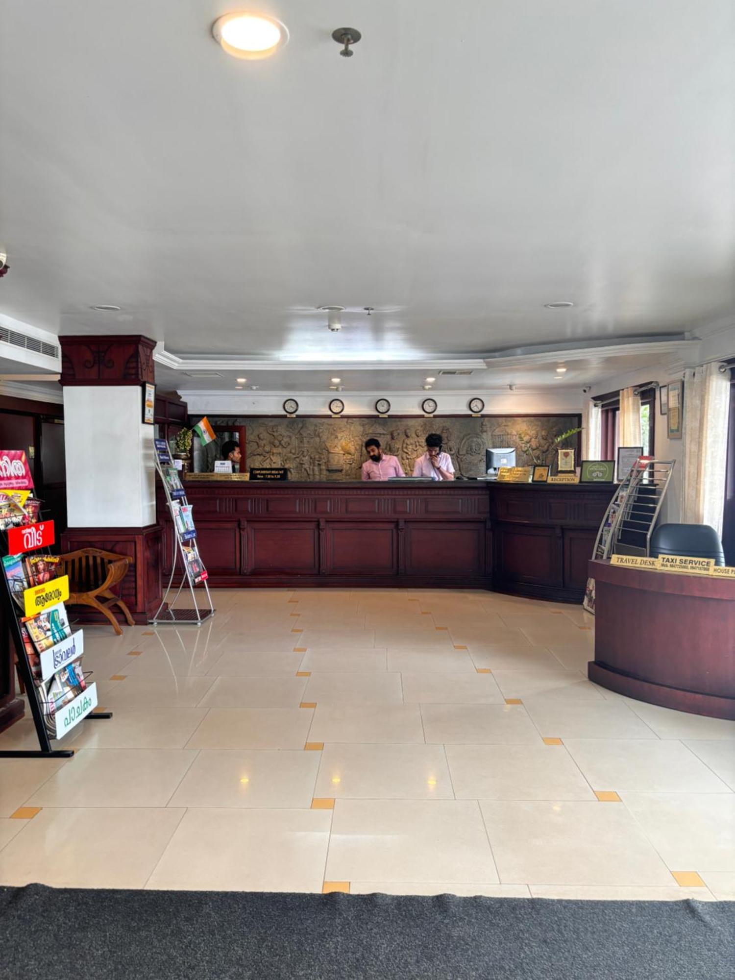 Maharani Hotel โคชิโคด ภายนอก รูปภาพ