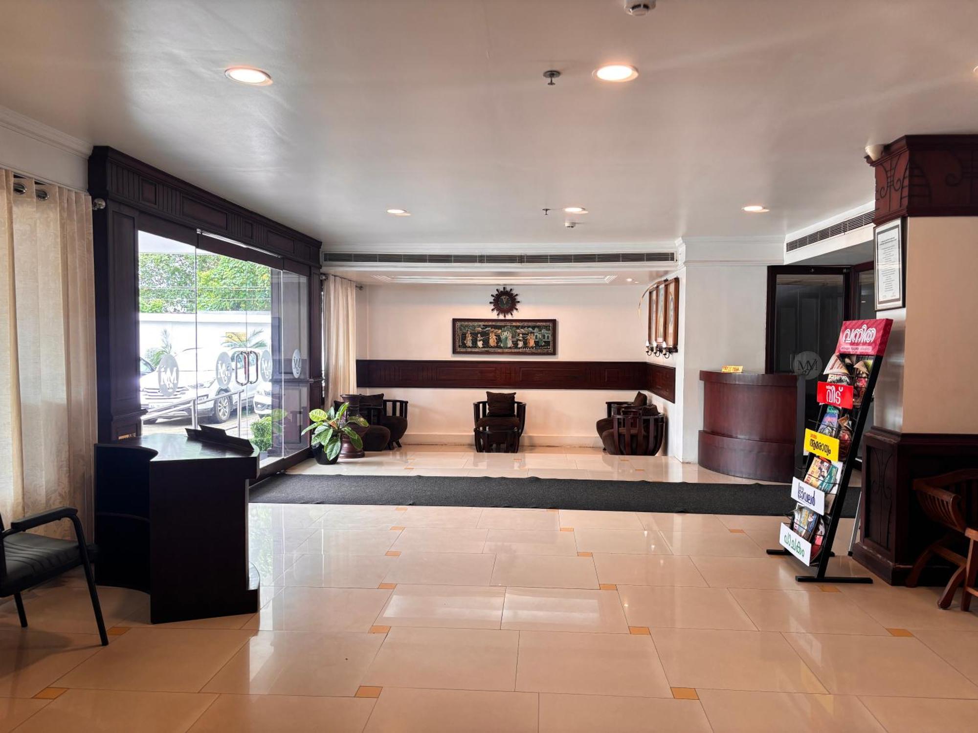 Maharani Hotel โคชิโคด ภายนอก รูปภาพ