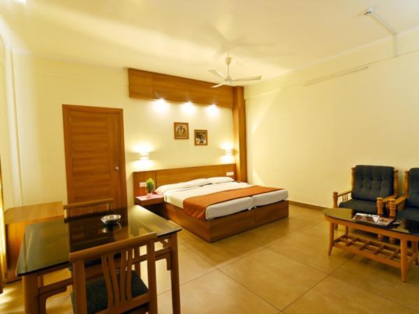 Maharani Hotel โคชิโคด ภายนอก รูปภาพ