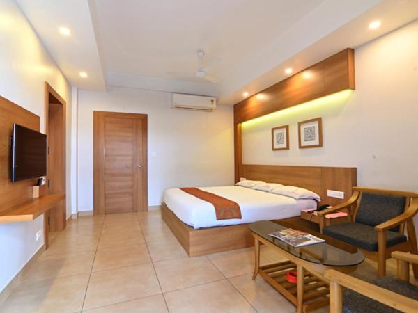 Maharani Hotel โคชิโคด ภายนอก รูปภาพ